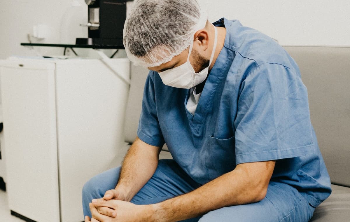 ធ្វើការដោយការអធិស្ឋាន