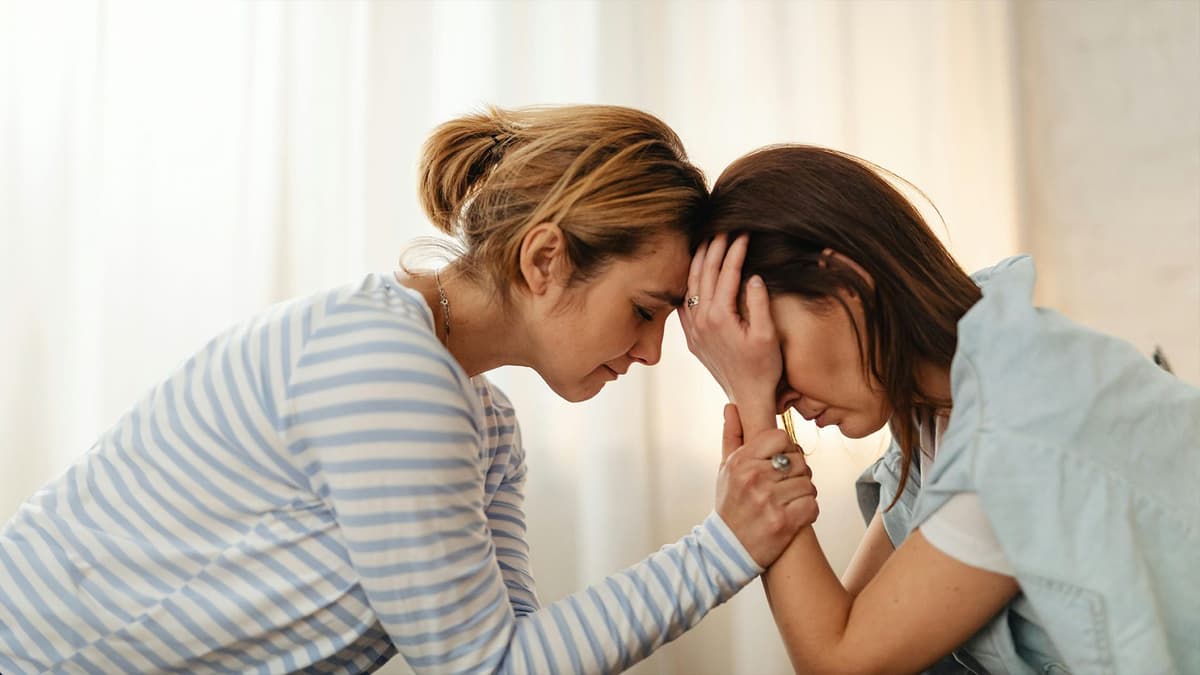 សេចក្តី​ស្រឡាញ់ មាន​ការ​អធ្យាស្រ័យ