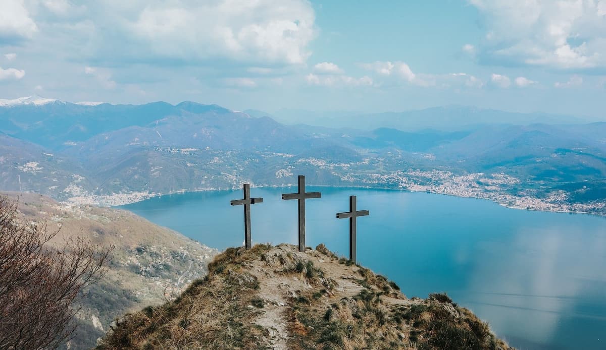 តើព្រះបានសុគតនៅលើឈើឆ្កាងឬ?