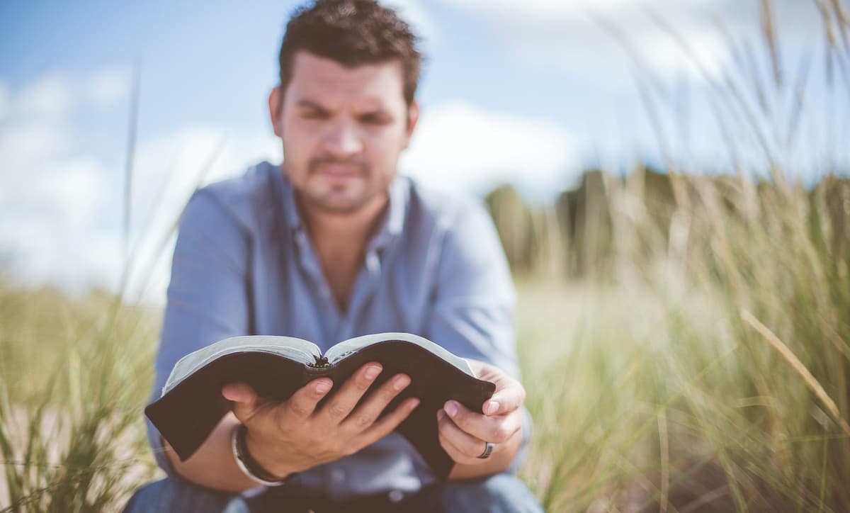 មិនទុកឲ្យយើងសែងបន្ទុកតែម្នាក់ឯង