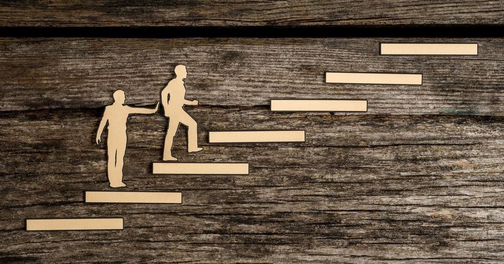 គ្រូបង្រៀនដ៏ធំប្រសើររបស់យើង